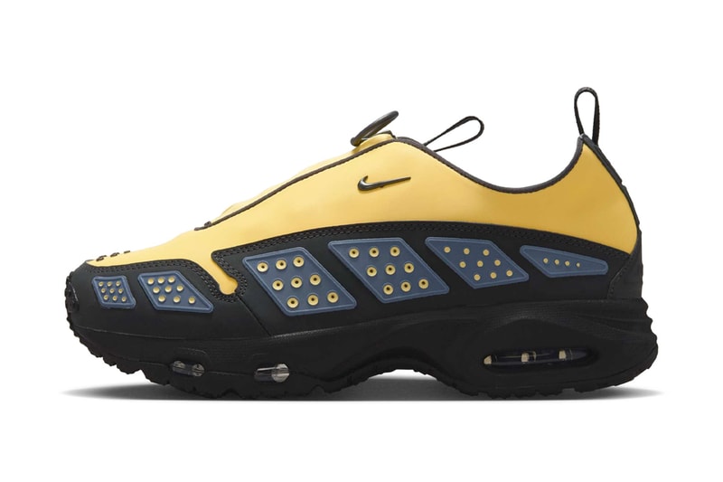 Official Look at the Nike Air Max Sunder “Saturn Gold”