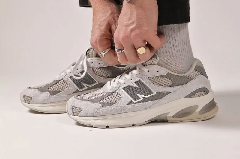 The New Balance 2010 Surfaces in “Nimbus Cloud”