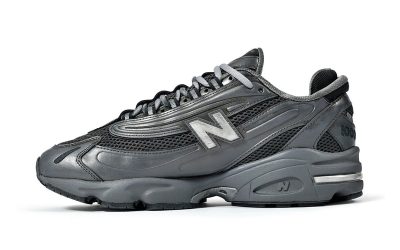 New Balance 1000 Gets Stealthy in “Grey Metallic”