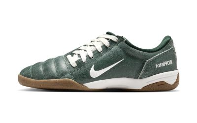 Cracked Leather Lands on the Nike Total 90 III “Fir”