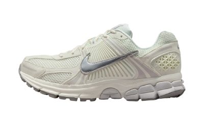 Nike Gives the Zoom Vomero 5 a Crisp “Sail/Metallic Silver” Colorway