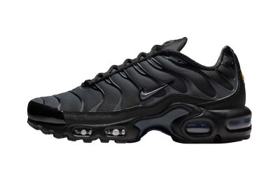 Official Look at the Nike Air Max Plus “Black/Metallic Silver”