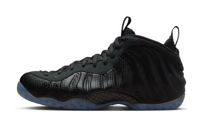 The Nike Air Foamposite One “Carbon Fiber” Drops This Month