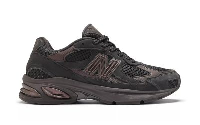 New Balance Unveils the Winter-Ready 2010 “Black Ice”
