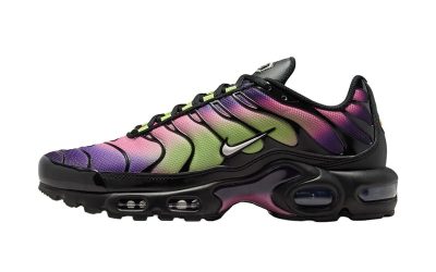 Nike Air Max Plus “Black/Purple Dynasty” Captures the Spirit of the Northern Lights