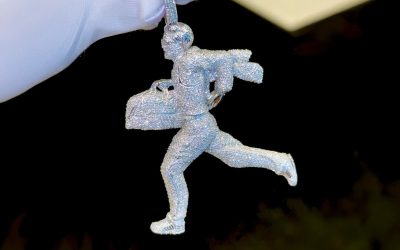 Take a Look at Timothée Chalamet’s Iced Out ‘Marty Supreme’ Chain