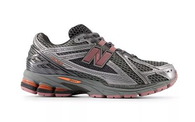 Official Look at the New Balance 1906R “Dark Silver Metallic/Pink”