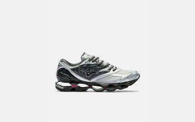New Arrivals From HBX: Mizuno Sportstyle