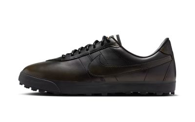 Nike Adds a “Black” Iteration To Its Leather Astrograbber Line